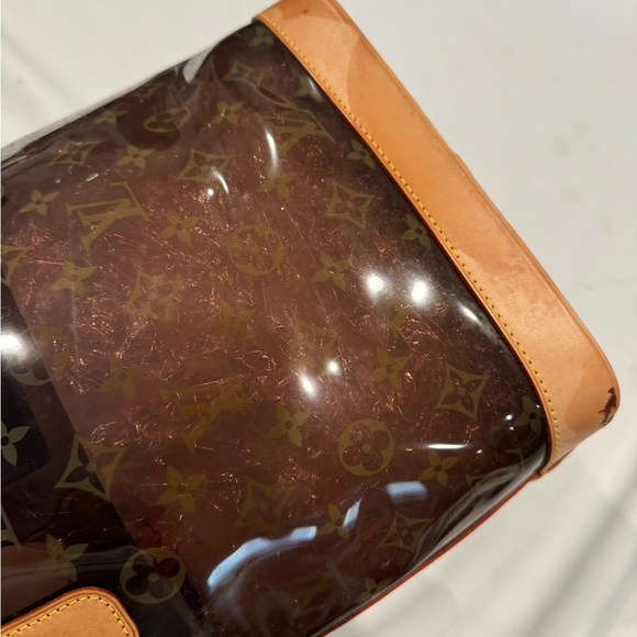 Authentic Louis Vuitton Canvas Amber bag - Picture 11 of 15